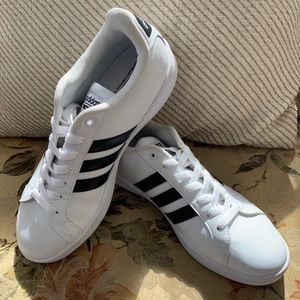 Women’s Adidas Sneakers - Never been worn